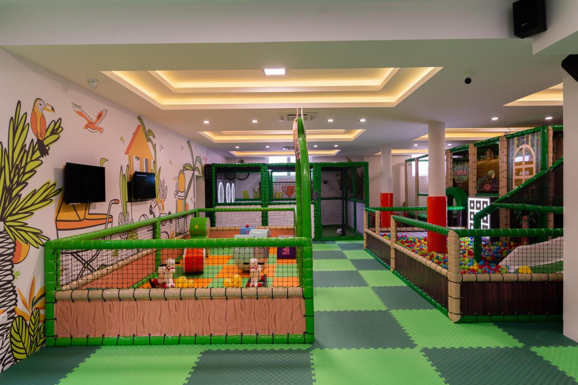 Hotel Nest بييلينا المظهر الخارجي الصورة