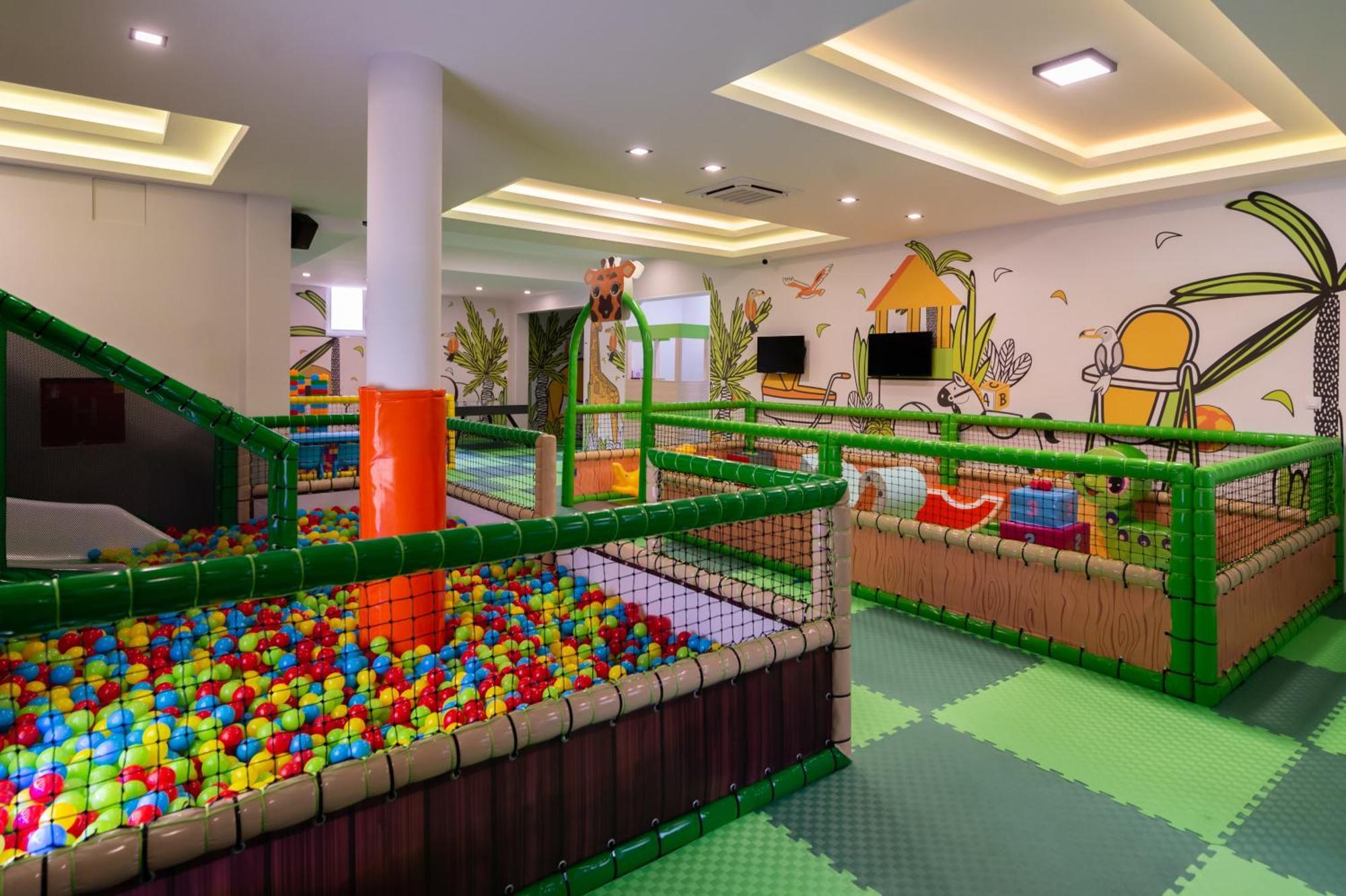 Hotel Nest بييلينا المظهر الخارجي الصورة